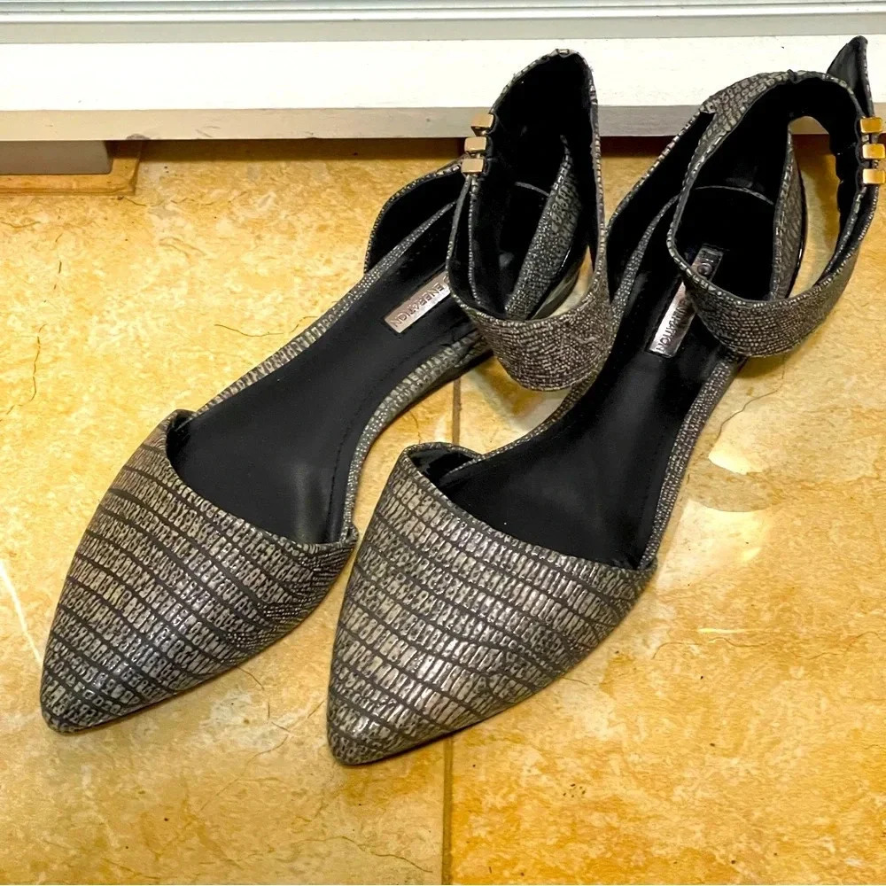 BCBGeneration Shoes Flats Toe Pointy Grey Size 6